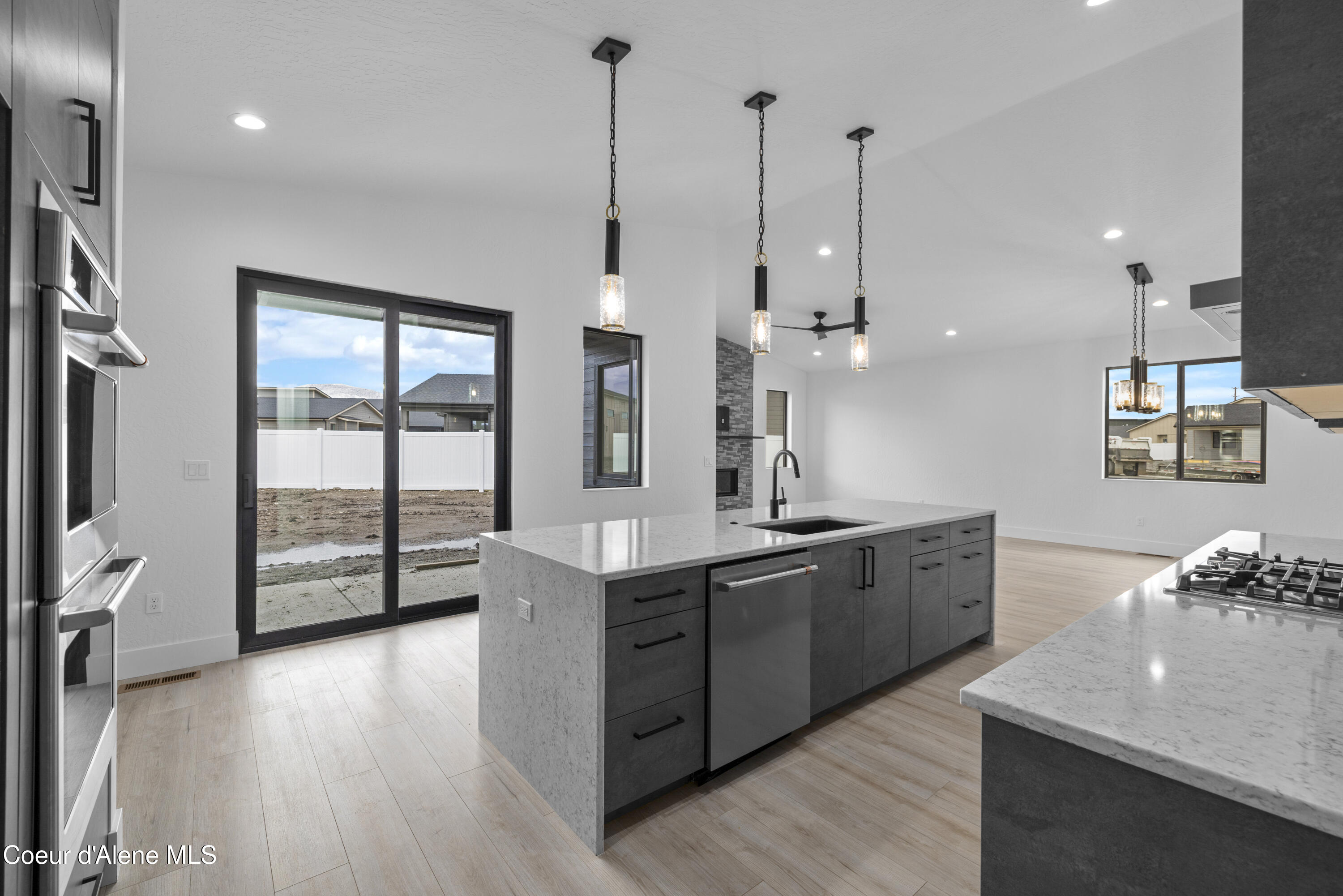 5967 West Moresby Avenue Rathdrum, ID 83858 - Photo 8 of 28 Kitchen