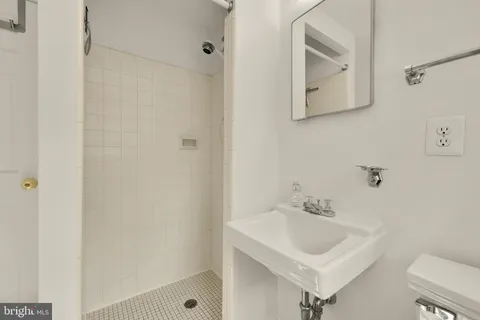 $1,675,000 | 3630 37th Street North, Arlington, VA 22207