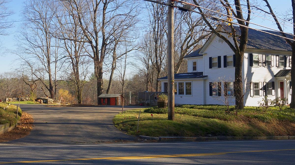1950 Hopkinton Road Hopkinton, NH 03229 - Photo 4 of 38