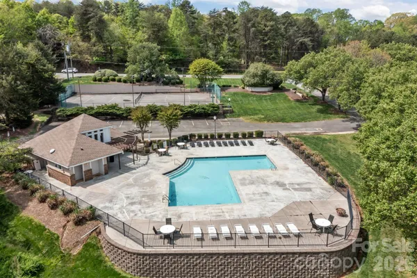 $525,000 | 104 Pier 33 Drive, Unit 317, Mooresville, NC 28117