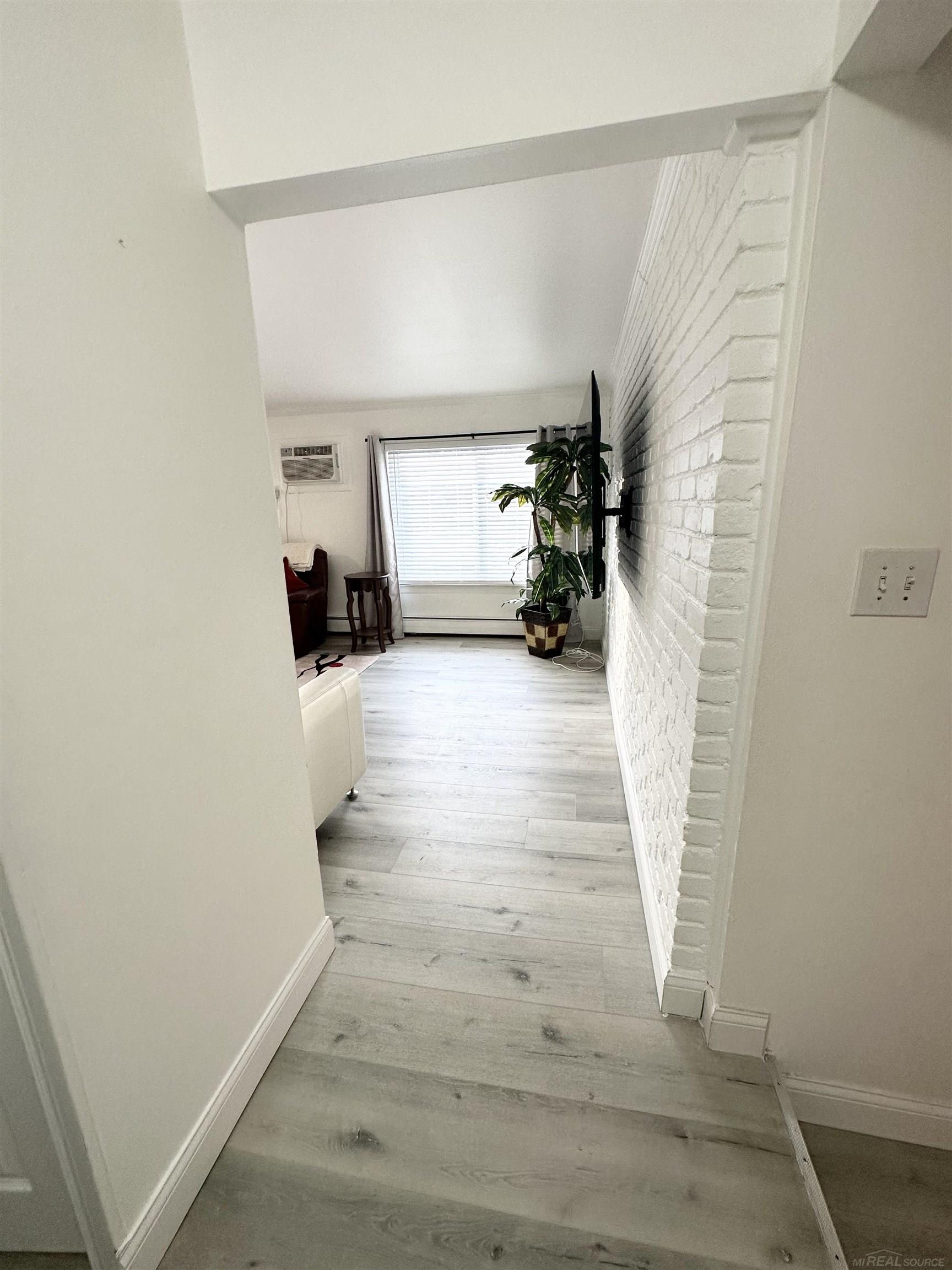 835 West Maple Road Clawson, MI 48017 - Photo 9 of 14
