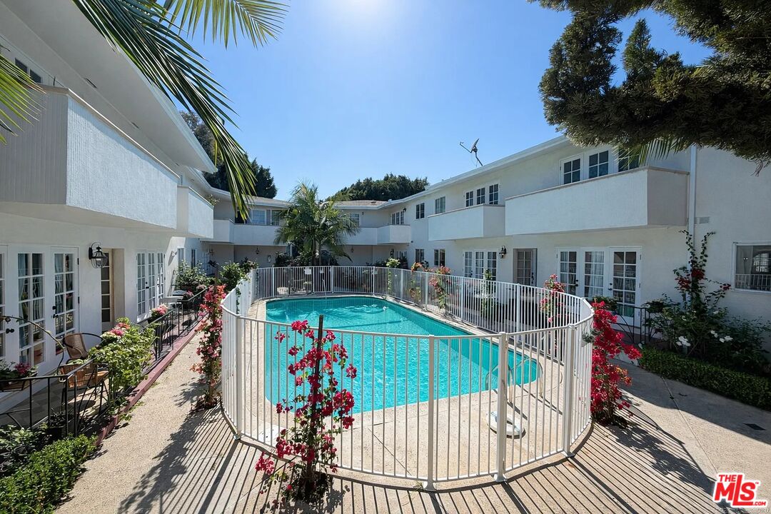 1027 20th Street, Unit S Santa Monica, CA 90403 - Photo 11 of 13