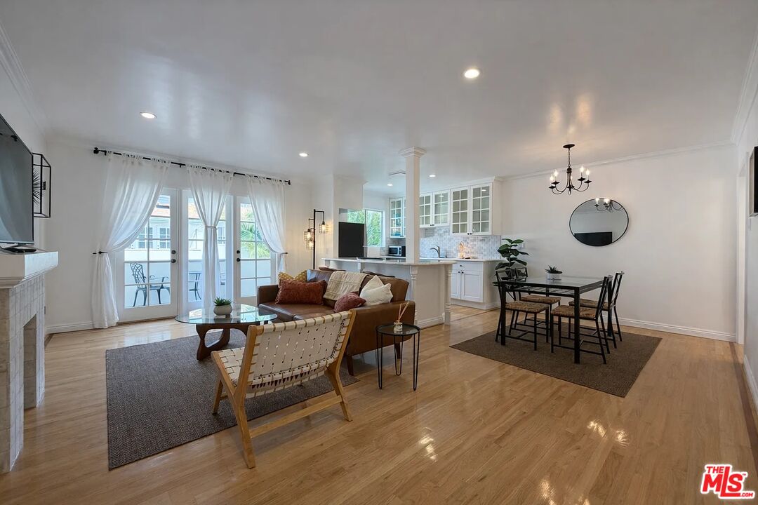 1027 20th Street, Unit S Santa Monica, CA 90403 - Photo 4 of 13