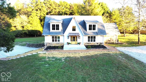 $789,000 | 5941 Poplar Grove Road, Columbus, IN 47201