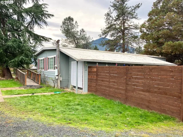 $345,000 | 8720 Highway 238, Jacksonville, OR 97530