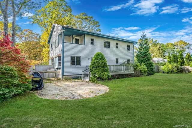 $849,000 | 484 Brookhaven Avenue, Riverhead, NY 11901