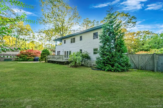 $849,000 | 484 Brookhaven Avenue, Riverhead, NY 11901