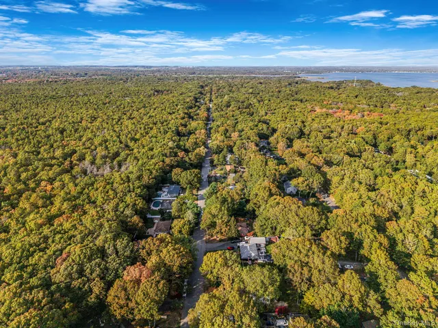 $849,000 | 484 Brookhaven Avenue, Riverhead, NY 11901