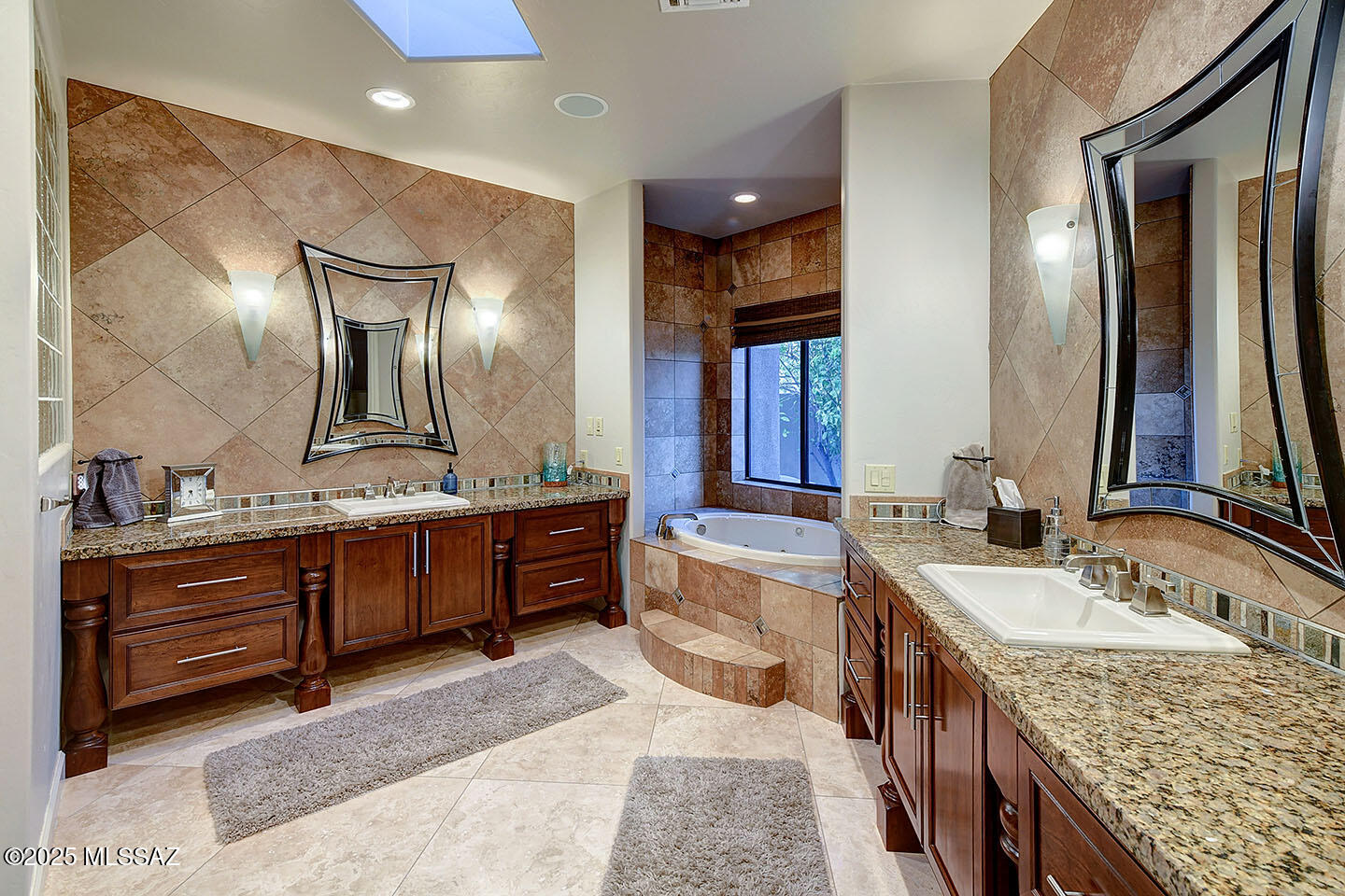 5260 North Valley View Road Tucson, AZ 85718 - Photo 14 of 36 Gallery Image 14