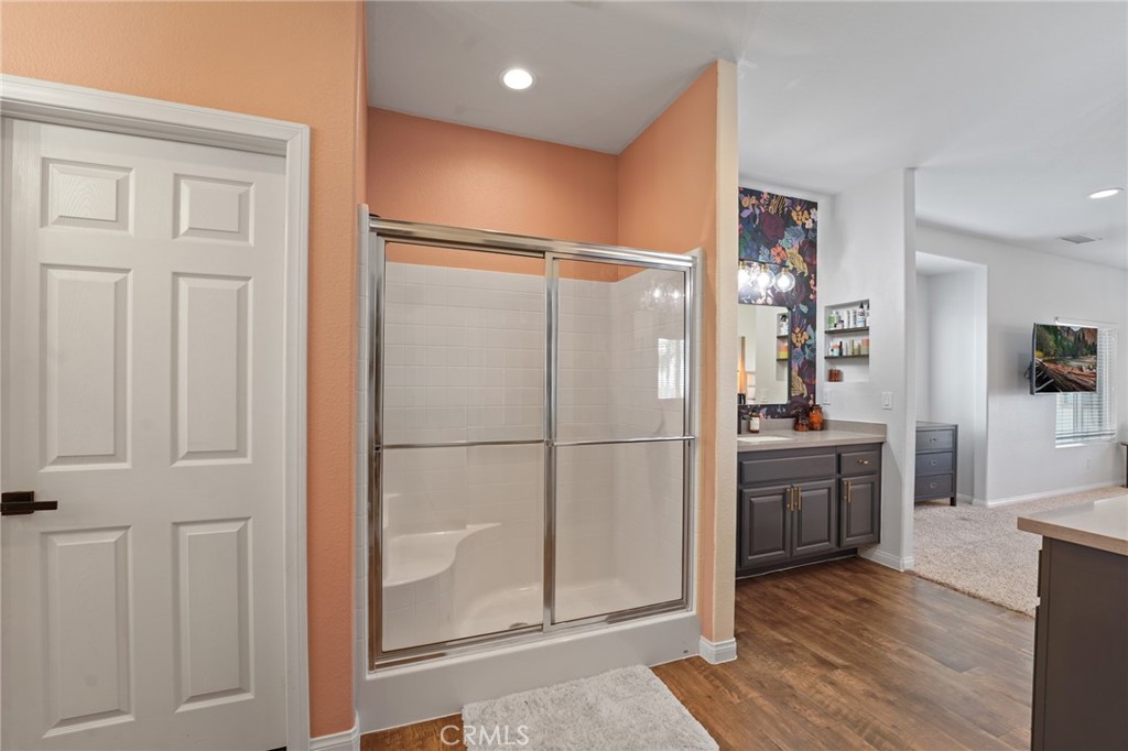 14289 Meadowlands Drive Riverside, CA 92503 - Photo 42 of 62 Primary Suite
