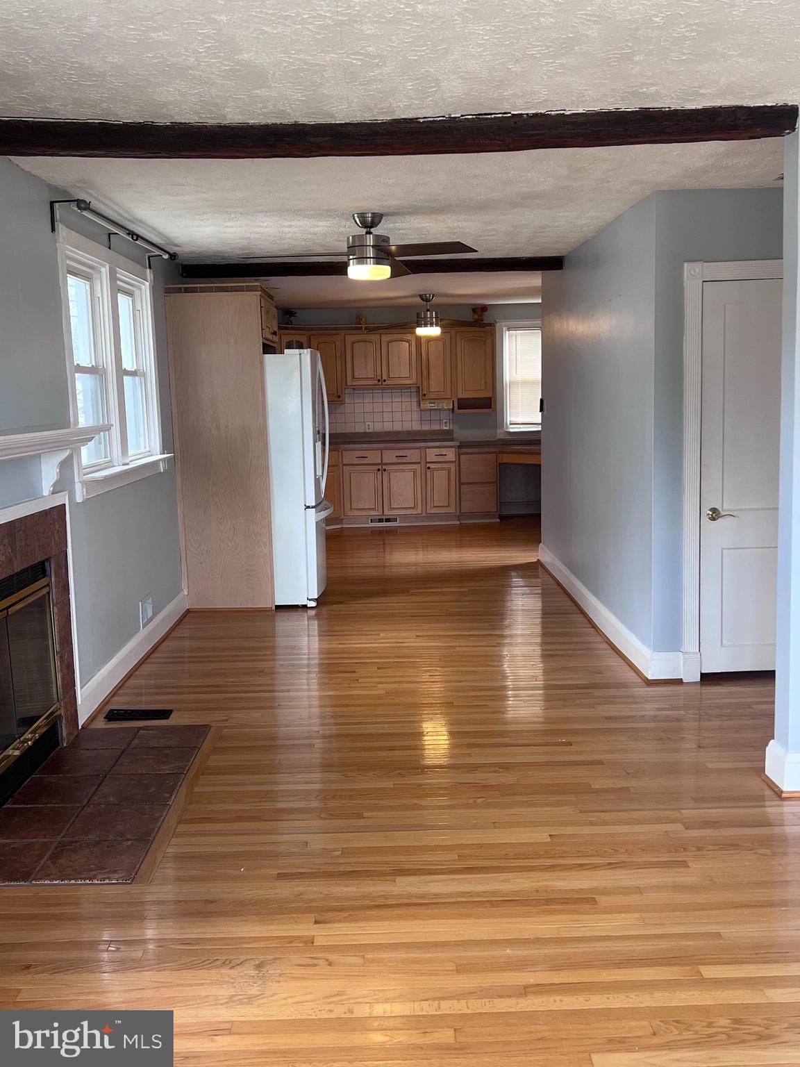 4216 Thorncliff Road Nottingham, MD 21236 - Photo 3 of 19