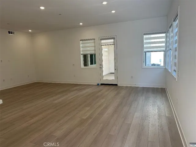 $5,200 | 512 Nielson, Irvine, CA 92618