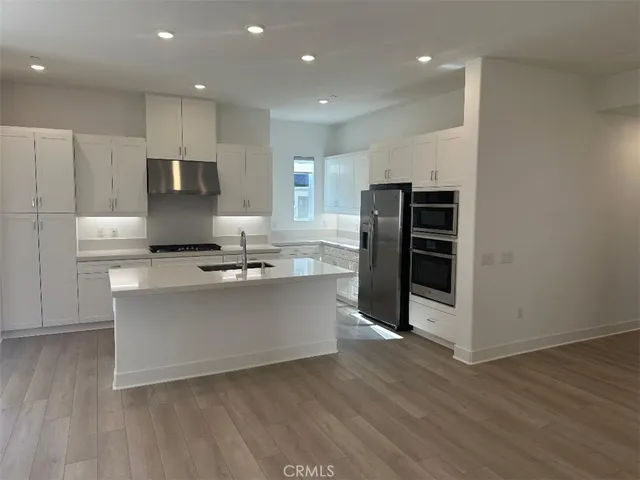 $5,200 | 512 Nielson, Irvine, CA 92618