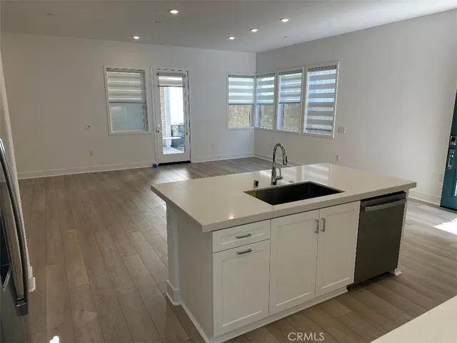 $5,200 | 512 Nielson, Irvine, CA 92618