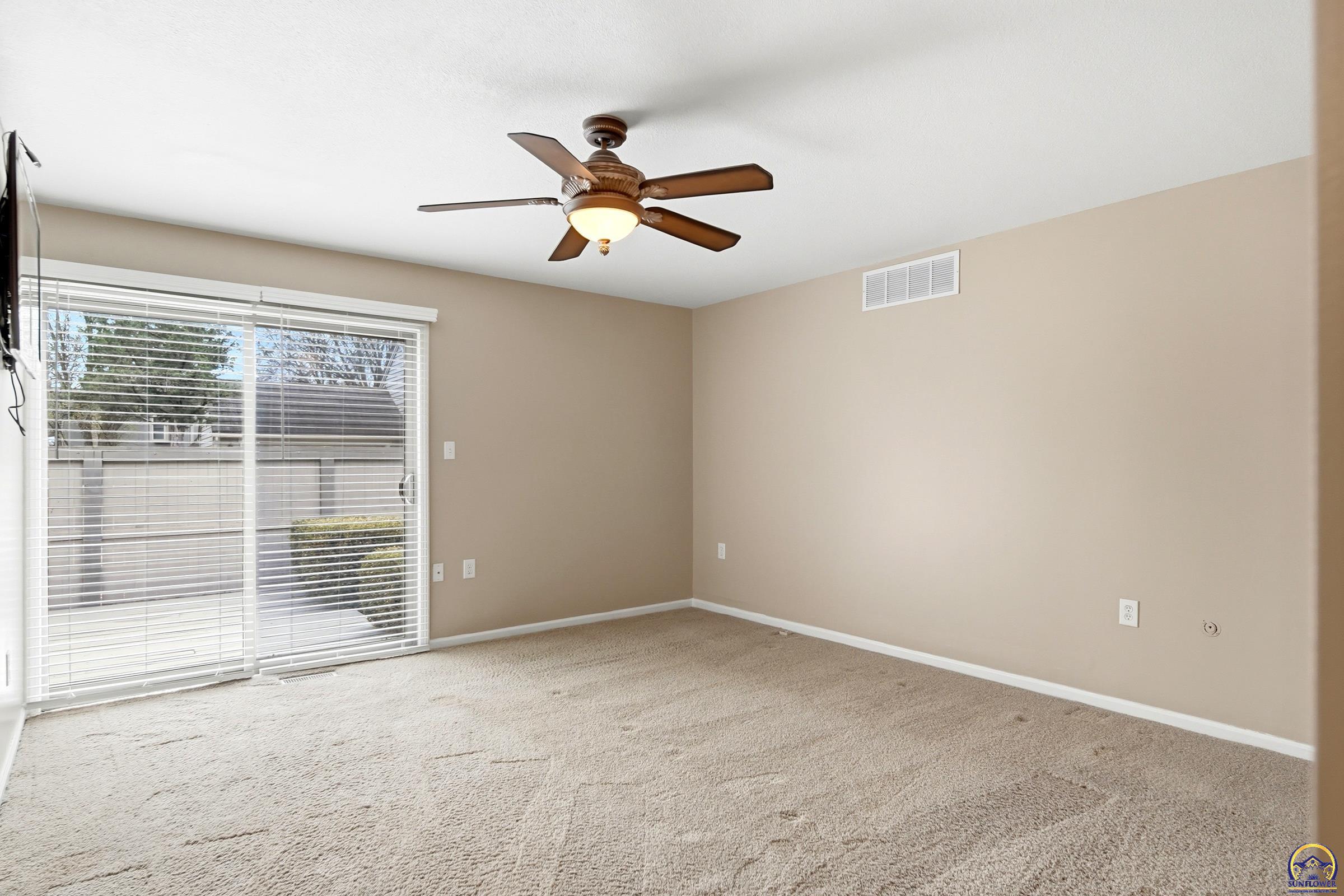 84 Southwest Pepper Tree Lane Topeka, KS 66611 - Photo 21 of 51