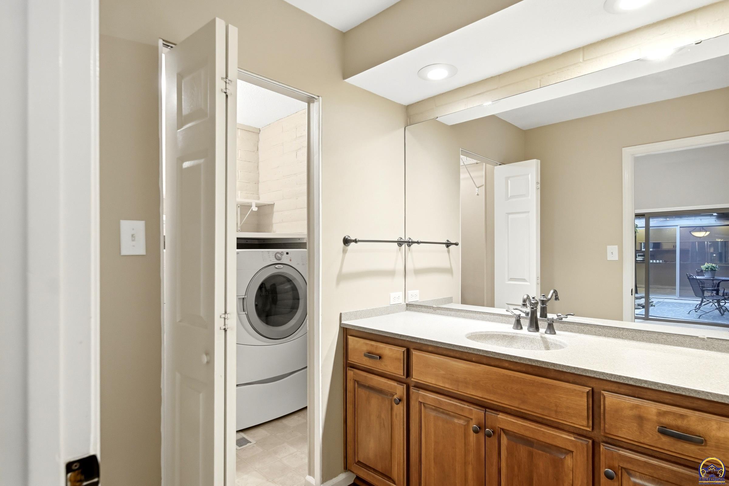 84 Southwest Pepper Tree Lane Topeka, KS 66611 - Photo 29 of 51