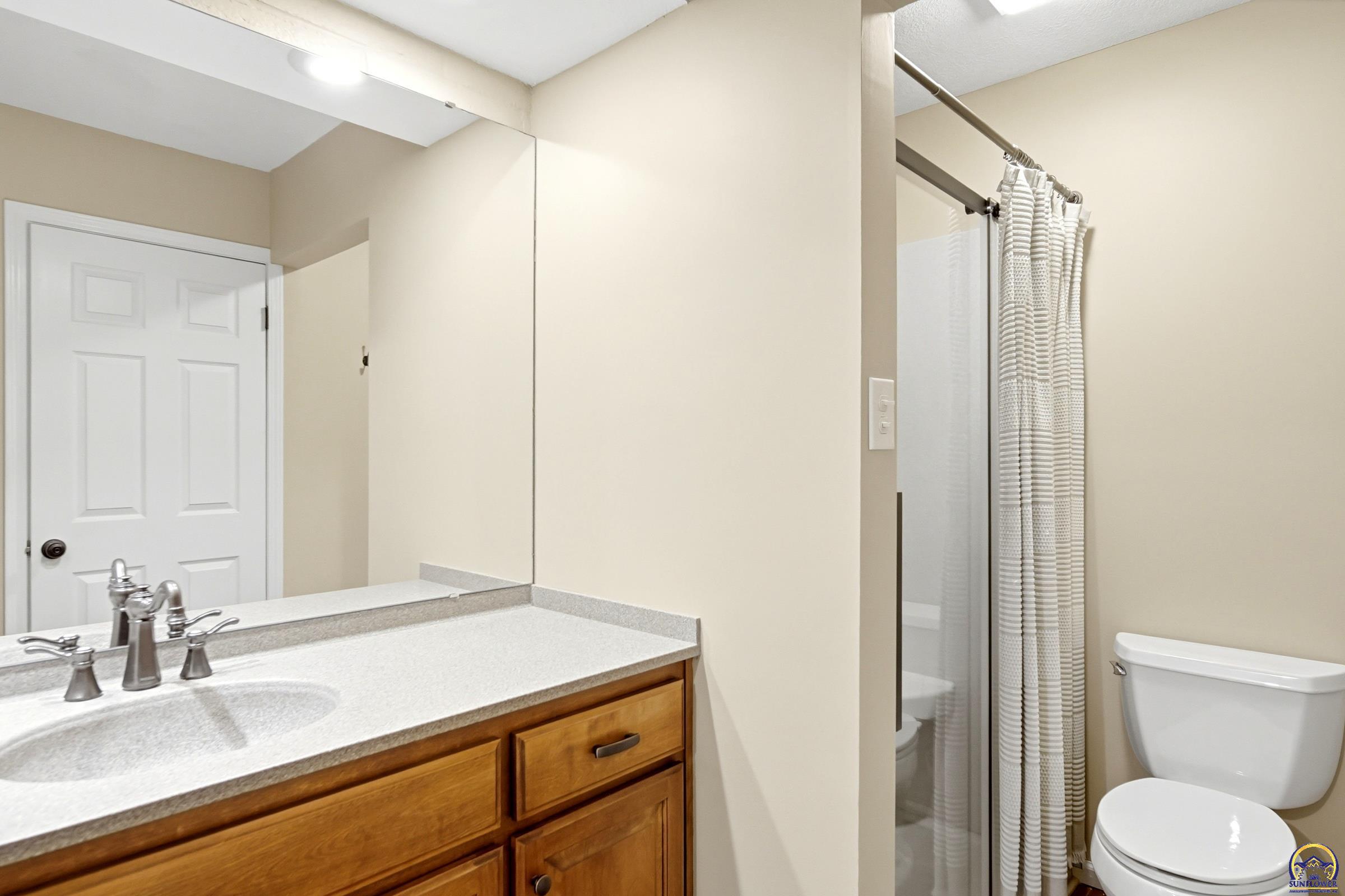 84 Southwest Pepper Tree Lane Topeka, KS 66611 - Photo 30 of 51