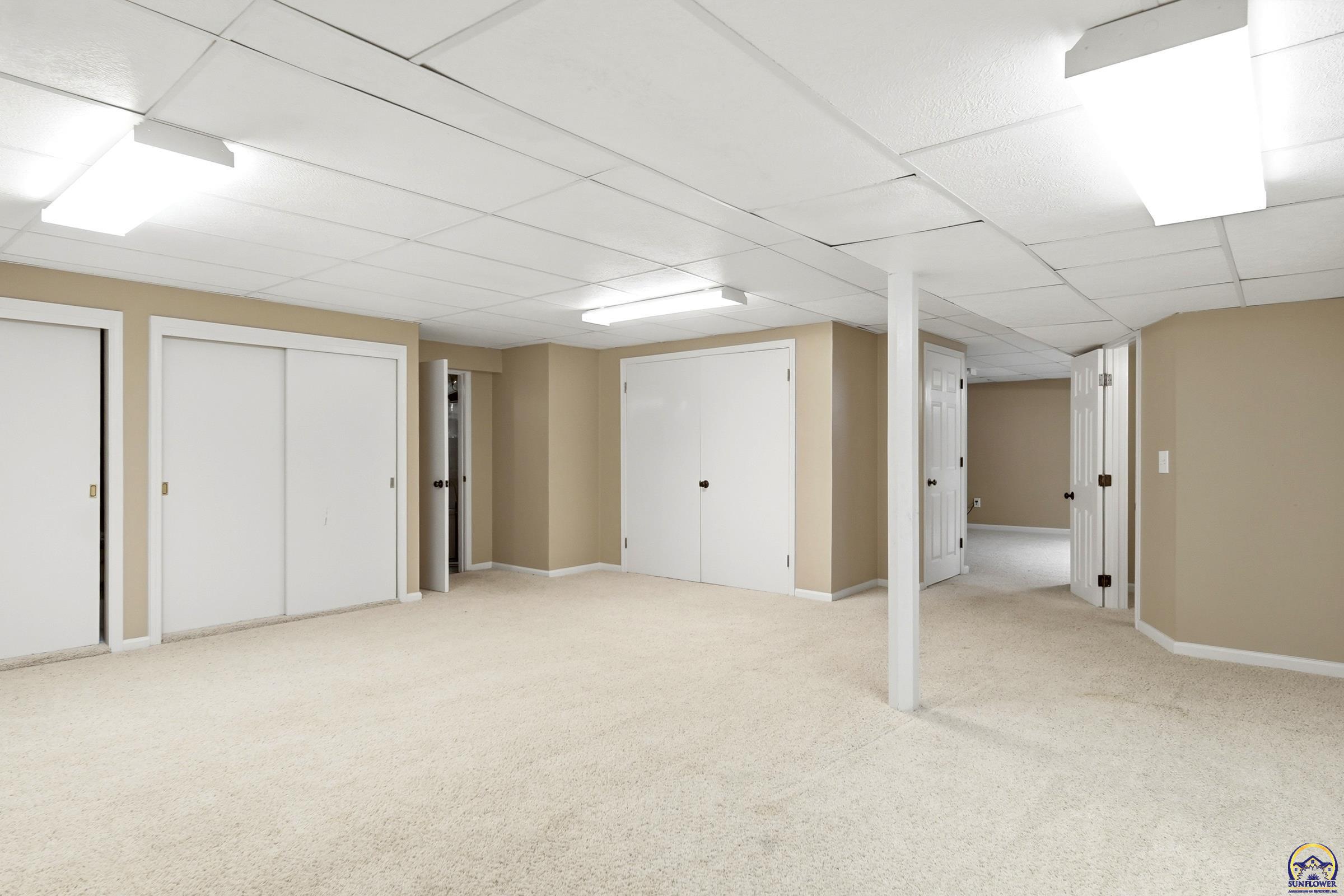 84 Southwest Pepper Tree Lane Topeka, KS 66611 - Photo 46 of 51