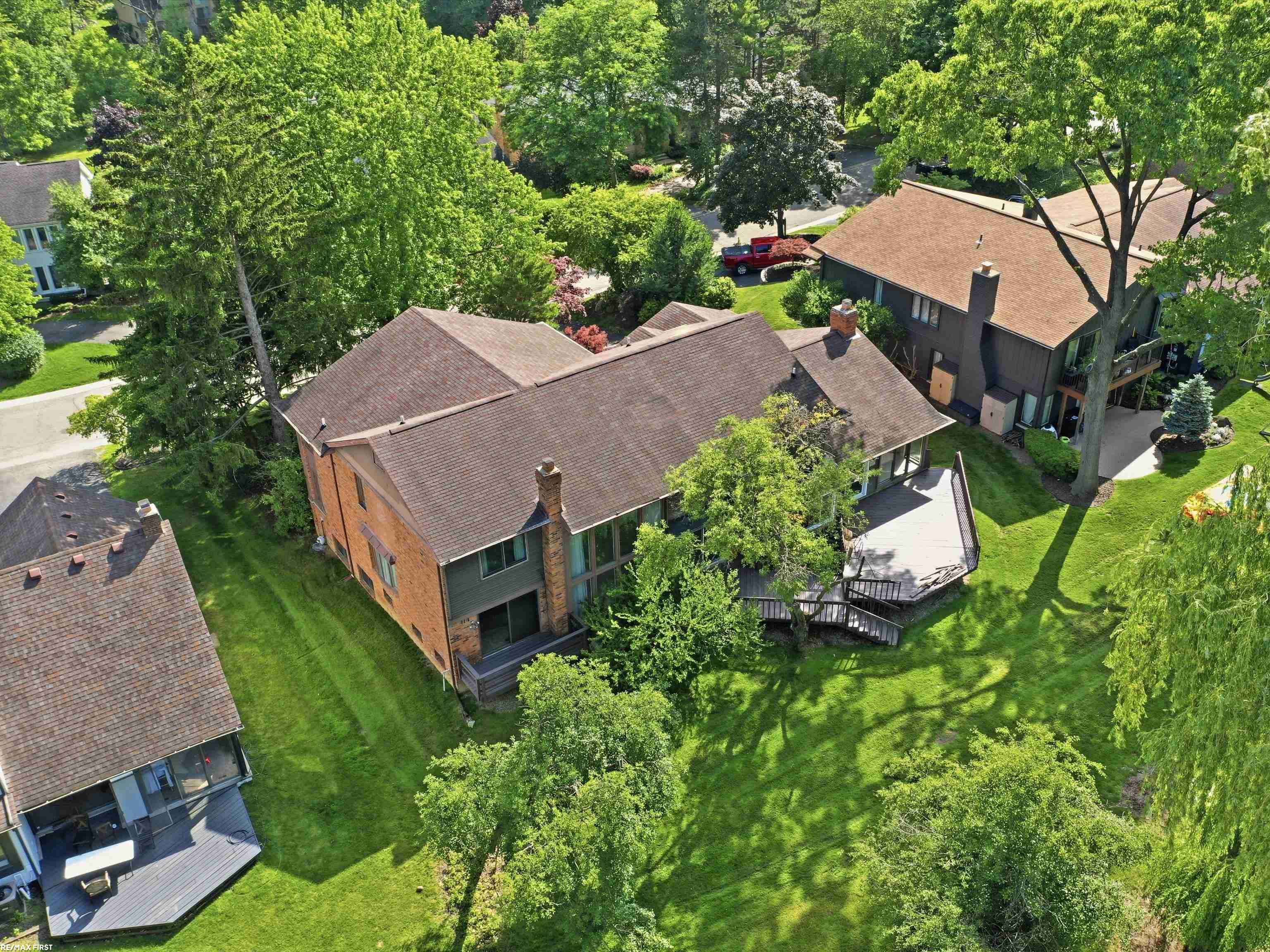 4677 Rolling Ridge Road West Bloomfield, MI 48323 - Photo 10 of 76