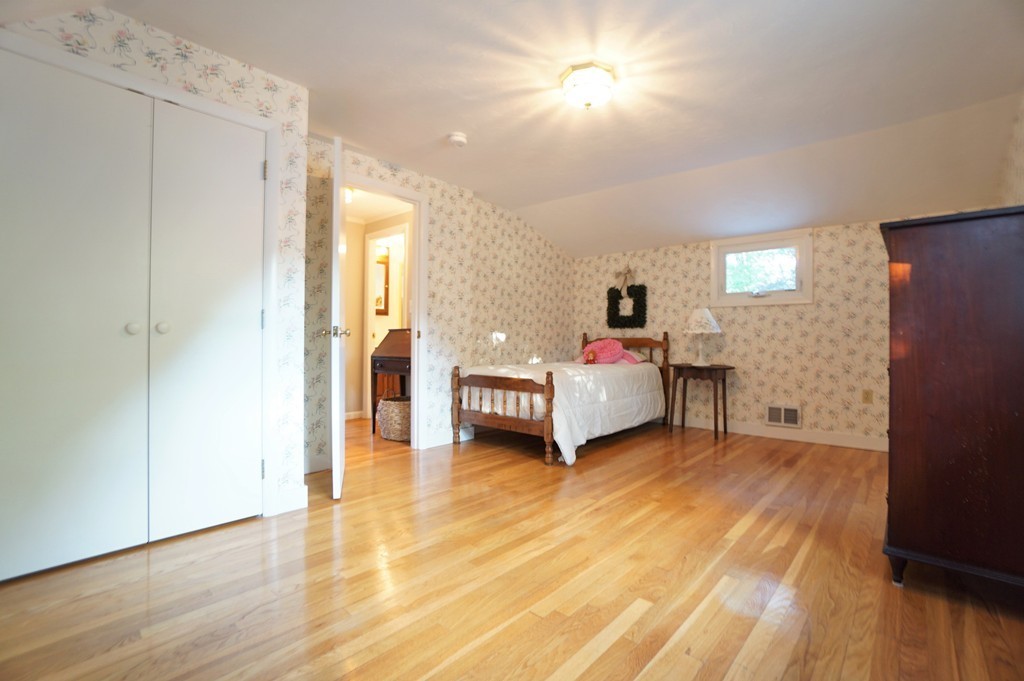 39 Robin Road Westborough, MA 01581 - Photo 19 of 30 Gallery Image 19
