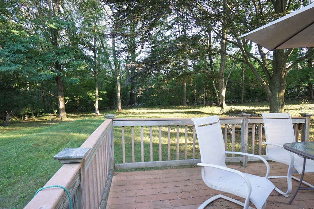 39 Robin Road Westborough, MA 01581 - Photo 29 of 30 Gallery Image 29