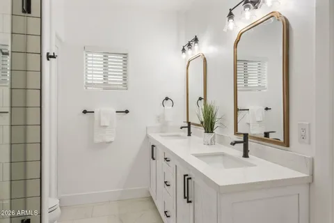 $2,249,000 | 9646 East Laurel Lane, Scottsdale, AZ 85260