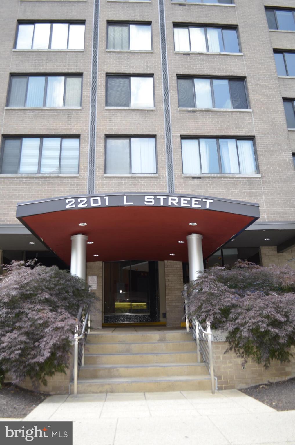 2201 L Street Northwest, Unit 412 Washington, DC 20037 - Photo 12 of 20