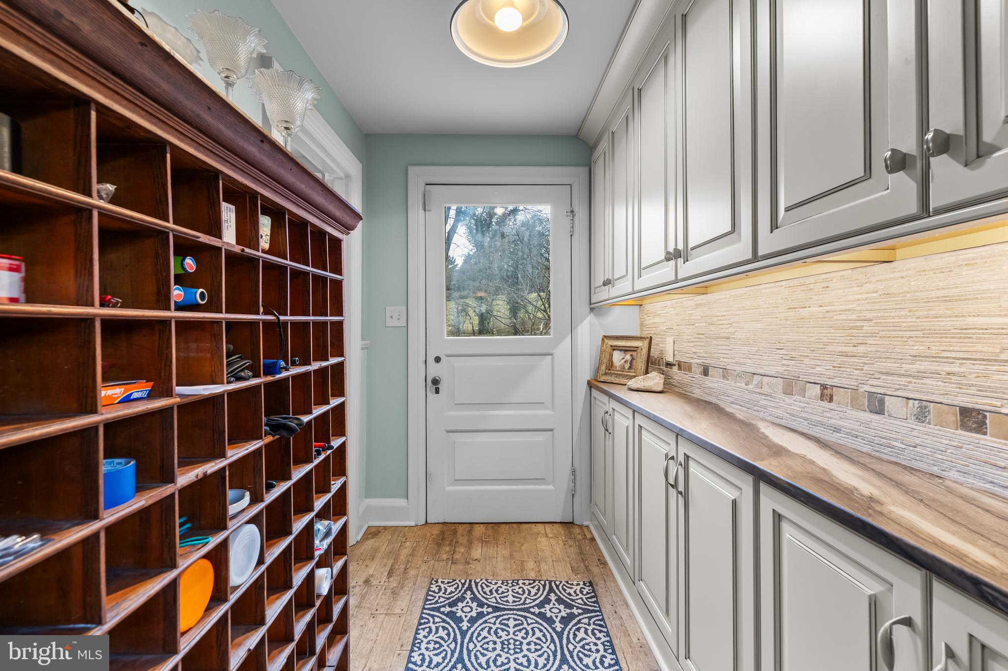 1914 Ruxton Road Baltimore, MD 21204 - Photo 22 of 57 Mudroom