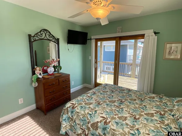 $789,000 | 25234 Mac-Oca Drive, Waves, NC 27982