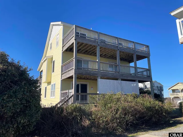 $789,000 | 25234 Mac-Oca Drive, Waves, NC 27982