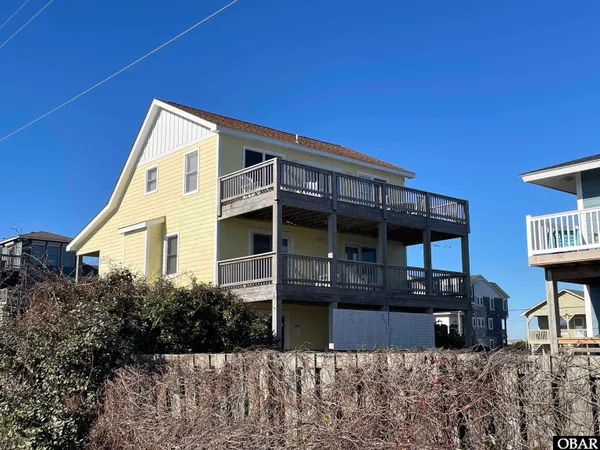 $789,000 | 25234 Mac-Oca Drive, Waves, NC 27982