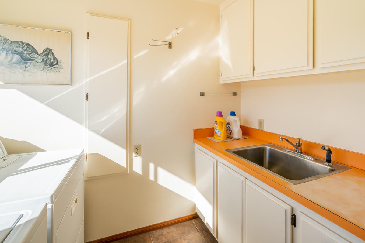 7031 Shepard Mesa Road Carpinteria, CA 93013 - Photo 15 of 30 laundry room sink