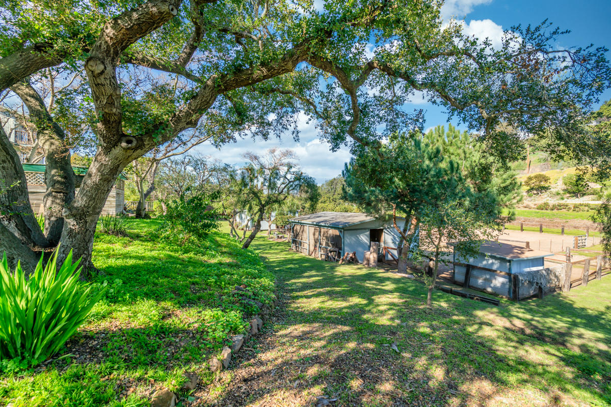 7031 Shepard Mesa Road Carpinteria, CA 93013 - Photo 30 of 30 Horse facilities
