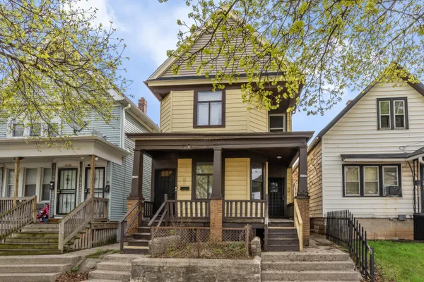 $250,000 | 1422 North 26th Street, Unit 1422A1424, Milwaukee, WI 53205