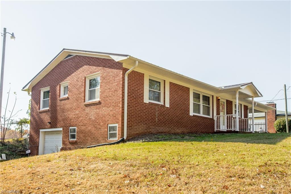 203 Reese Road High Point, NC 27265 - Photo 7 of 31 Gallery Image 7
