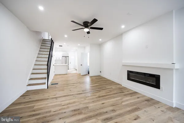 $2,995 | 3712 Manayunk Avenue, Philadelphia, PA 19128