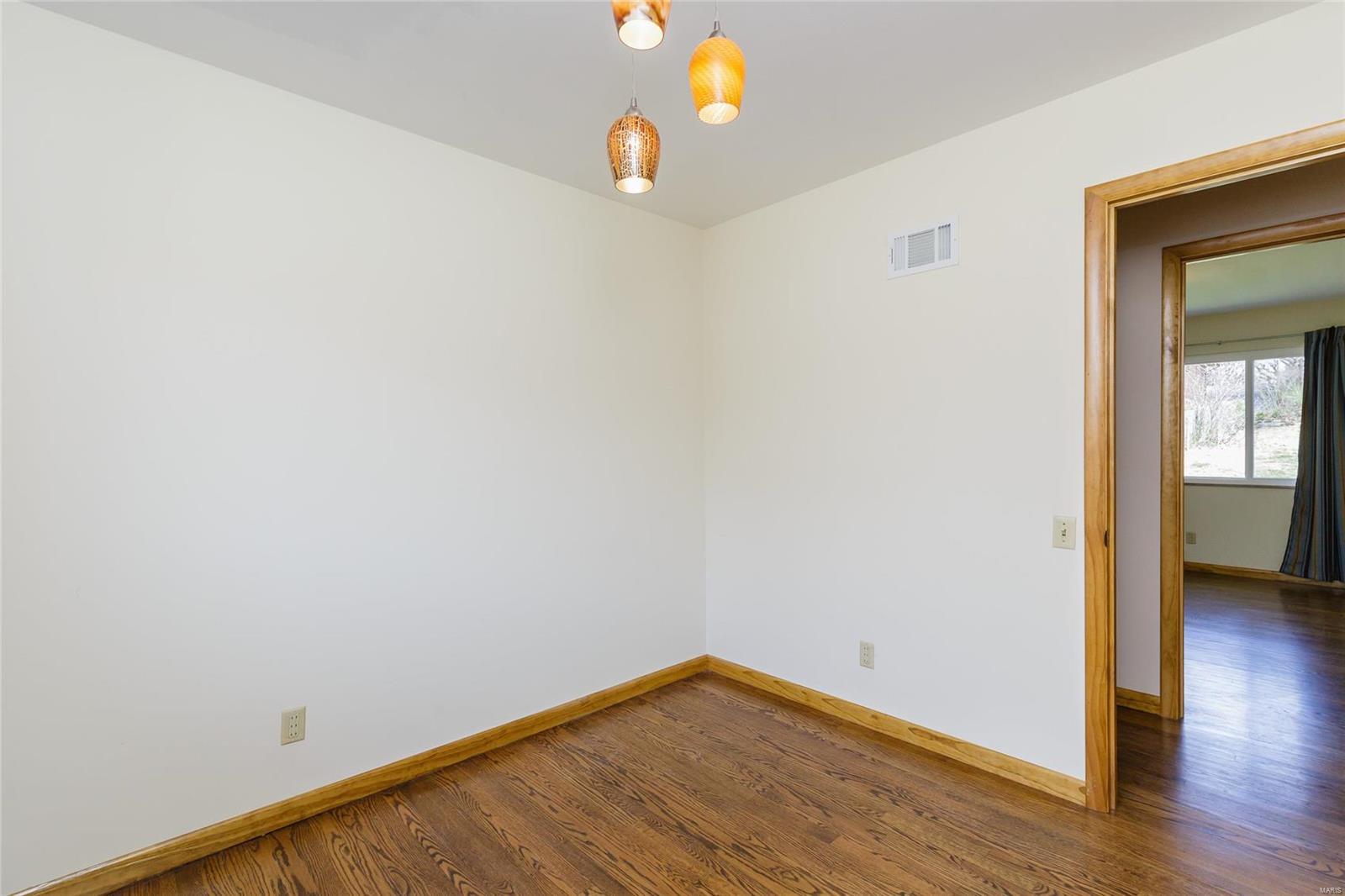 9173 Garber Road St. Louis, MO 63126 - Photo 16 of 26 Gallery Image 16