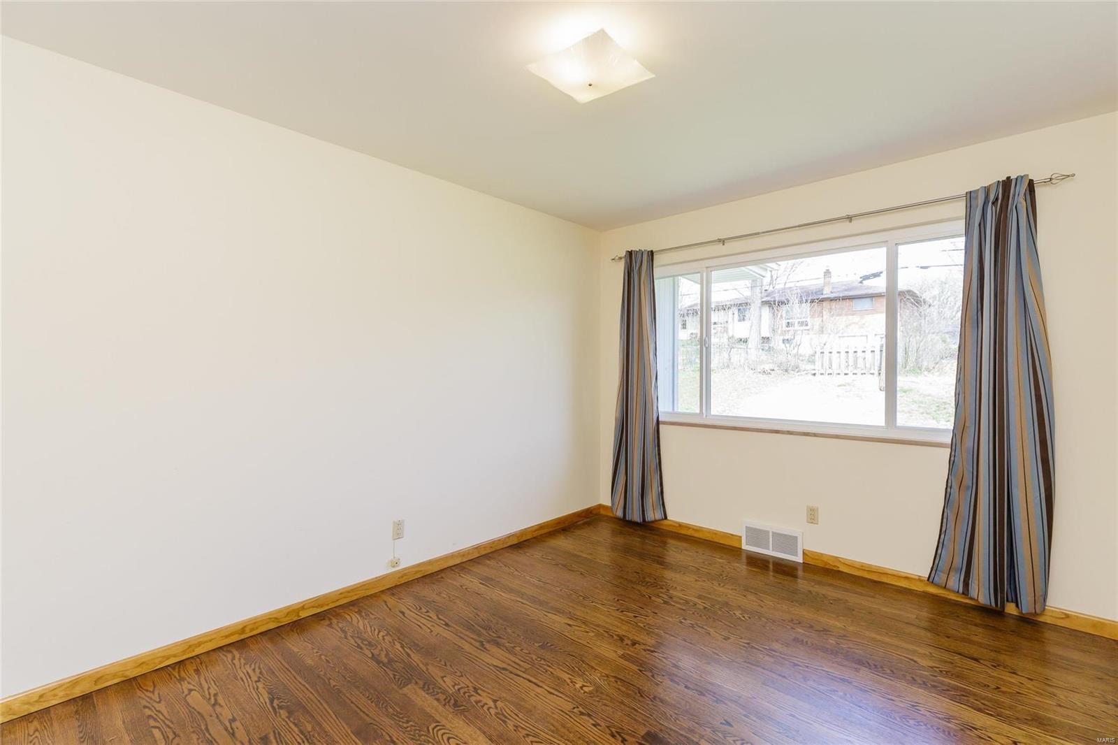 9173 Garber Road St. Louis, MO 63126 - Photo 17 of 26 Gallery Image 17