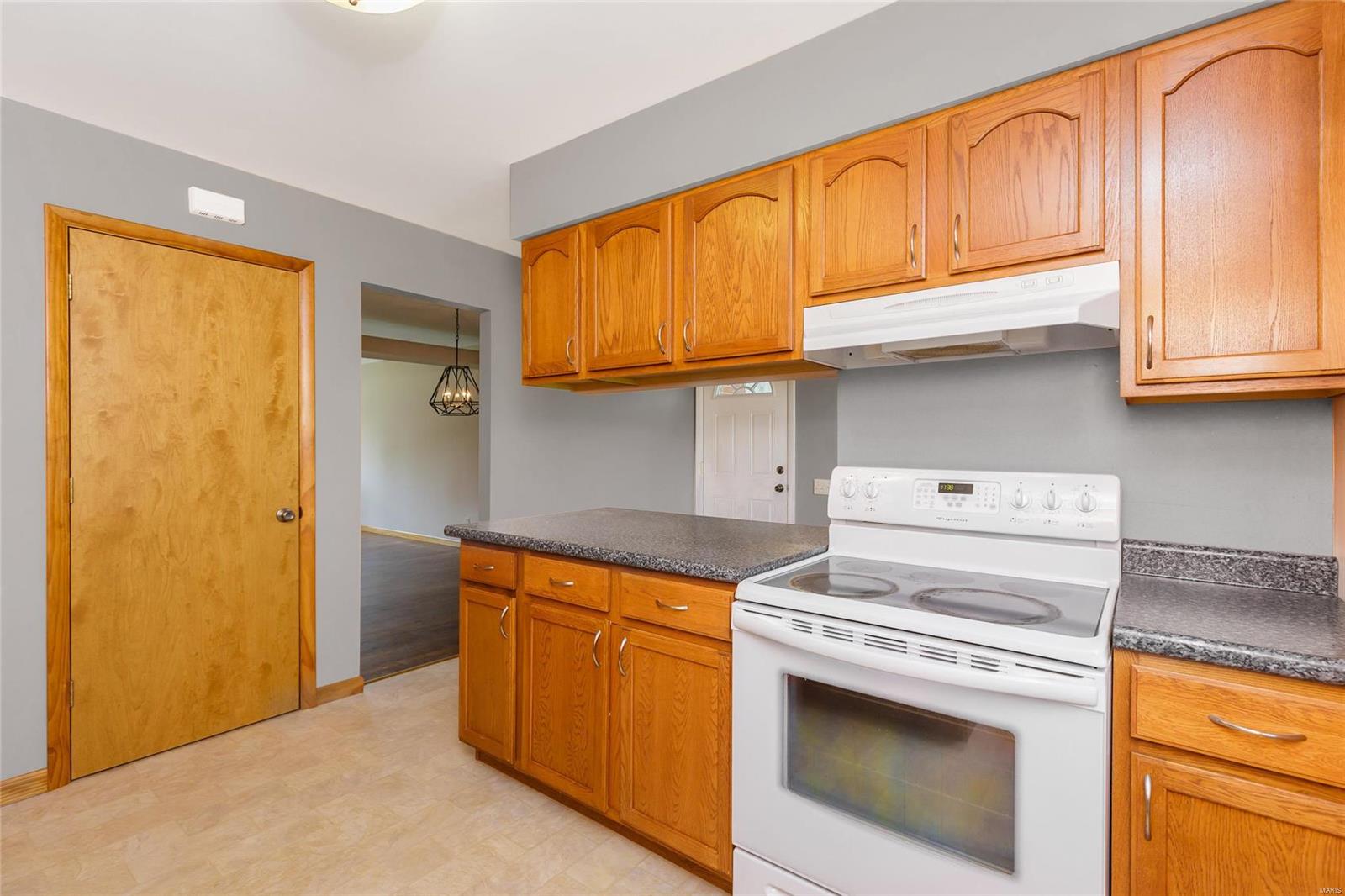 9173 Garber Road St. Louis, MO 63126 - Photo 4 of 26 Gallery Image 4