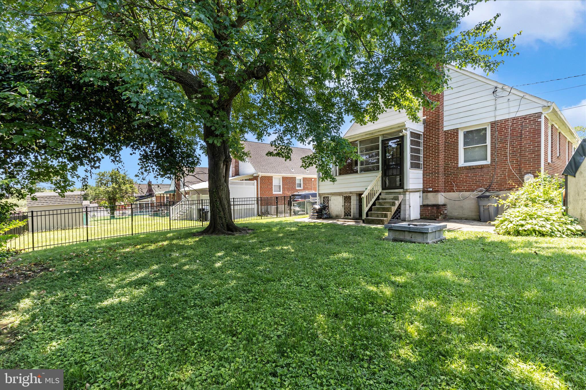 5811 Daybreak Terrace Baltimore, MD 21206 - Photo 45 of 54 Exterior Back