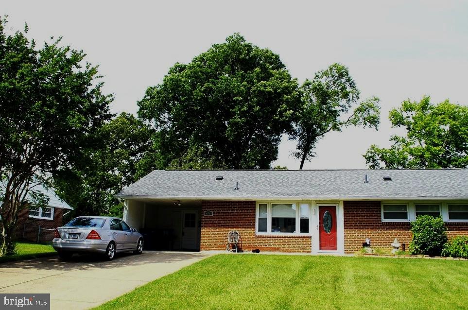 5213 Montgomery Street Springfield, VA 22151 - Photo 1 of 11 Exterior-Front