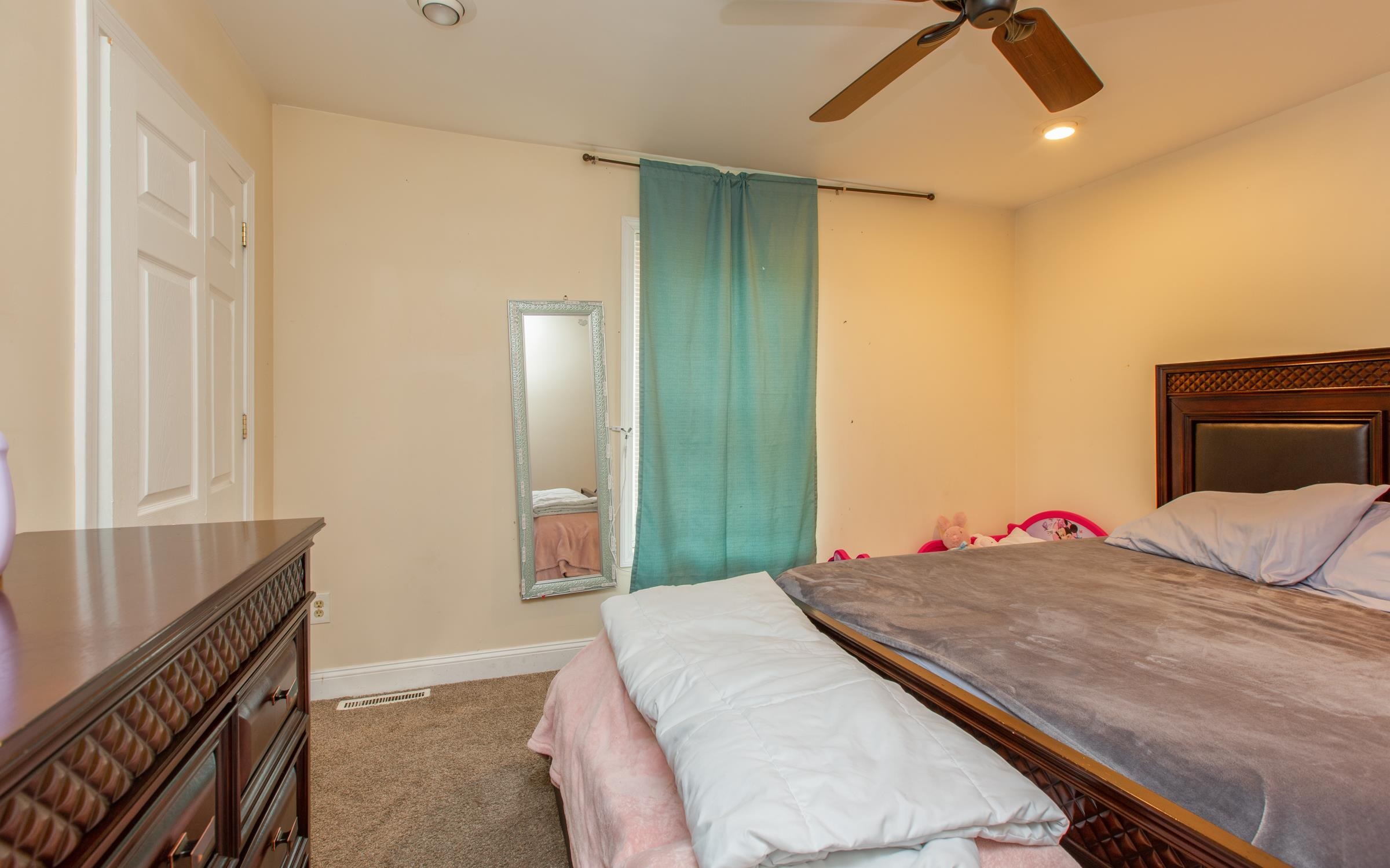 177 South Mammoth Road Manchester, NH 03109 - Photo 15 of 37