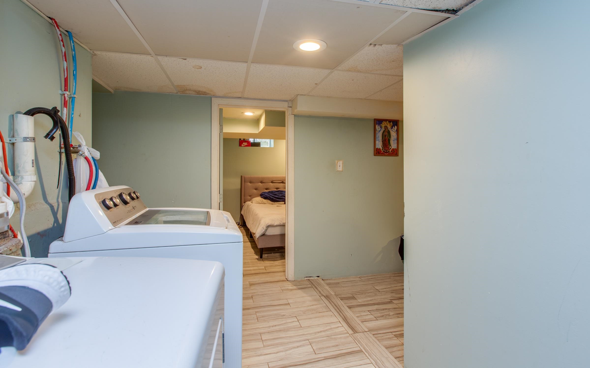 177 South Mammoth Road Manchester, NH 03109 - Photo 35 of 37