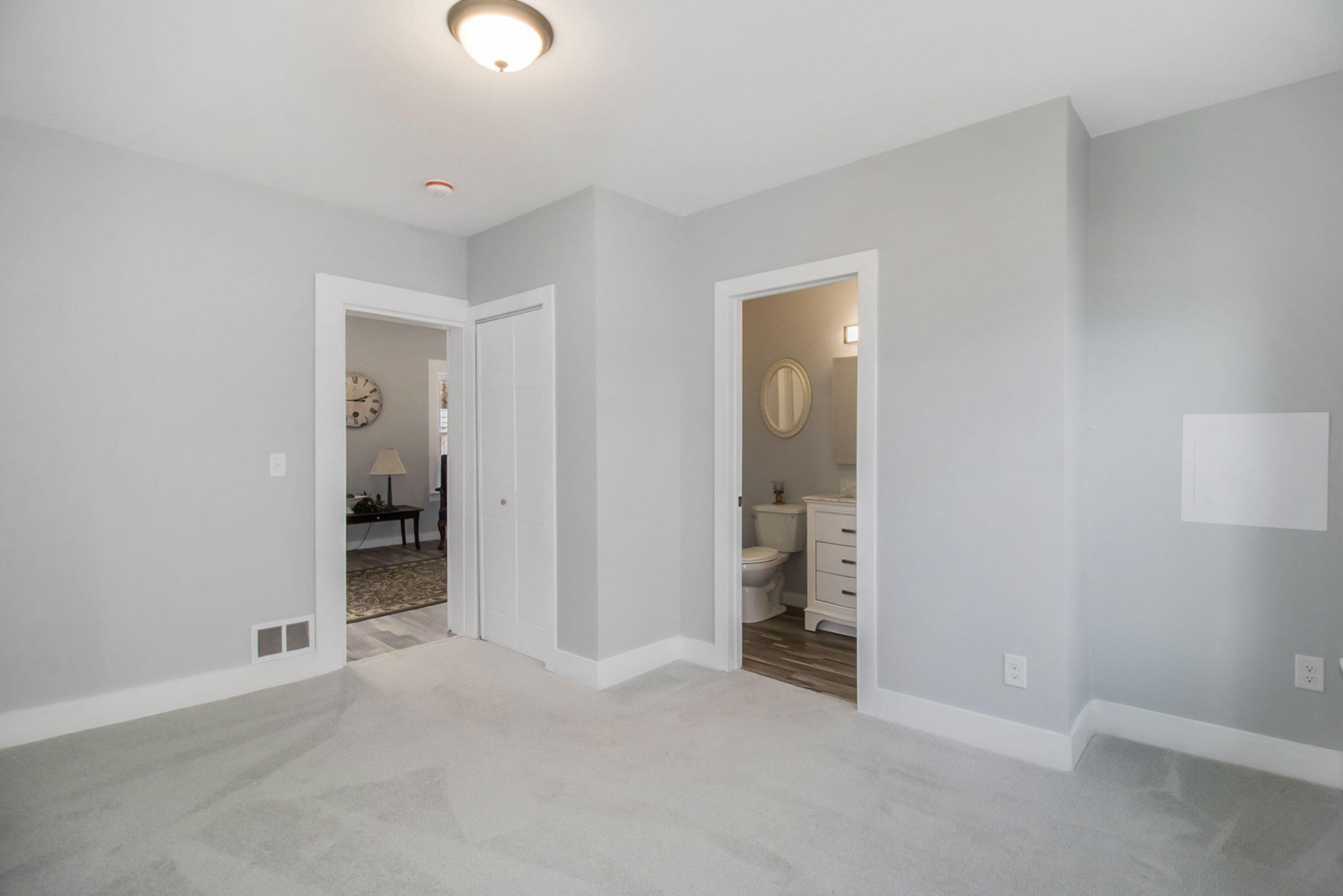 930 Spring Street Jackson, MI 49202 - Photo 12 of 26 12