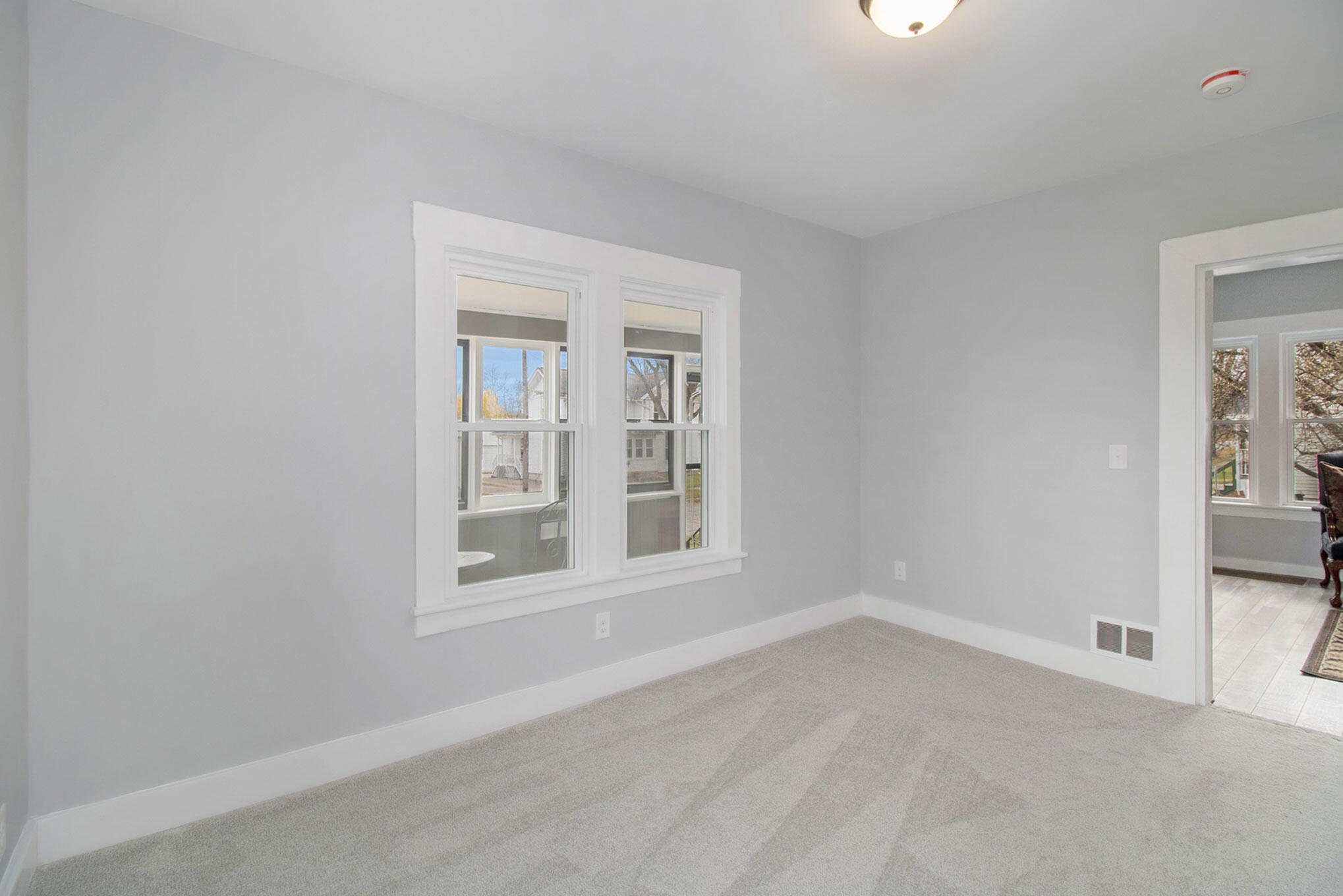 930 Spring Street Jackson, MI 49202 - Photo 13 of 26 13
