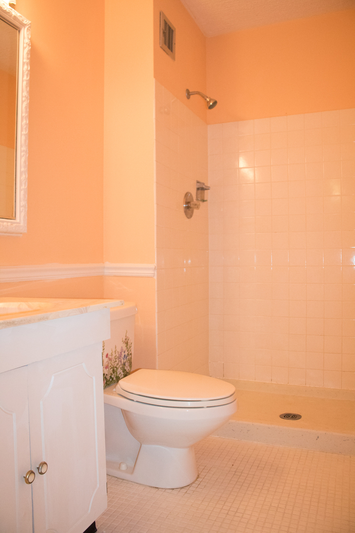 9701 North Dee Road, Unit 6M Niles, IL 60714 - Photo 19 of 23 Gallery Image 19