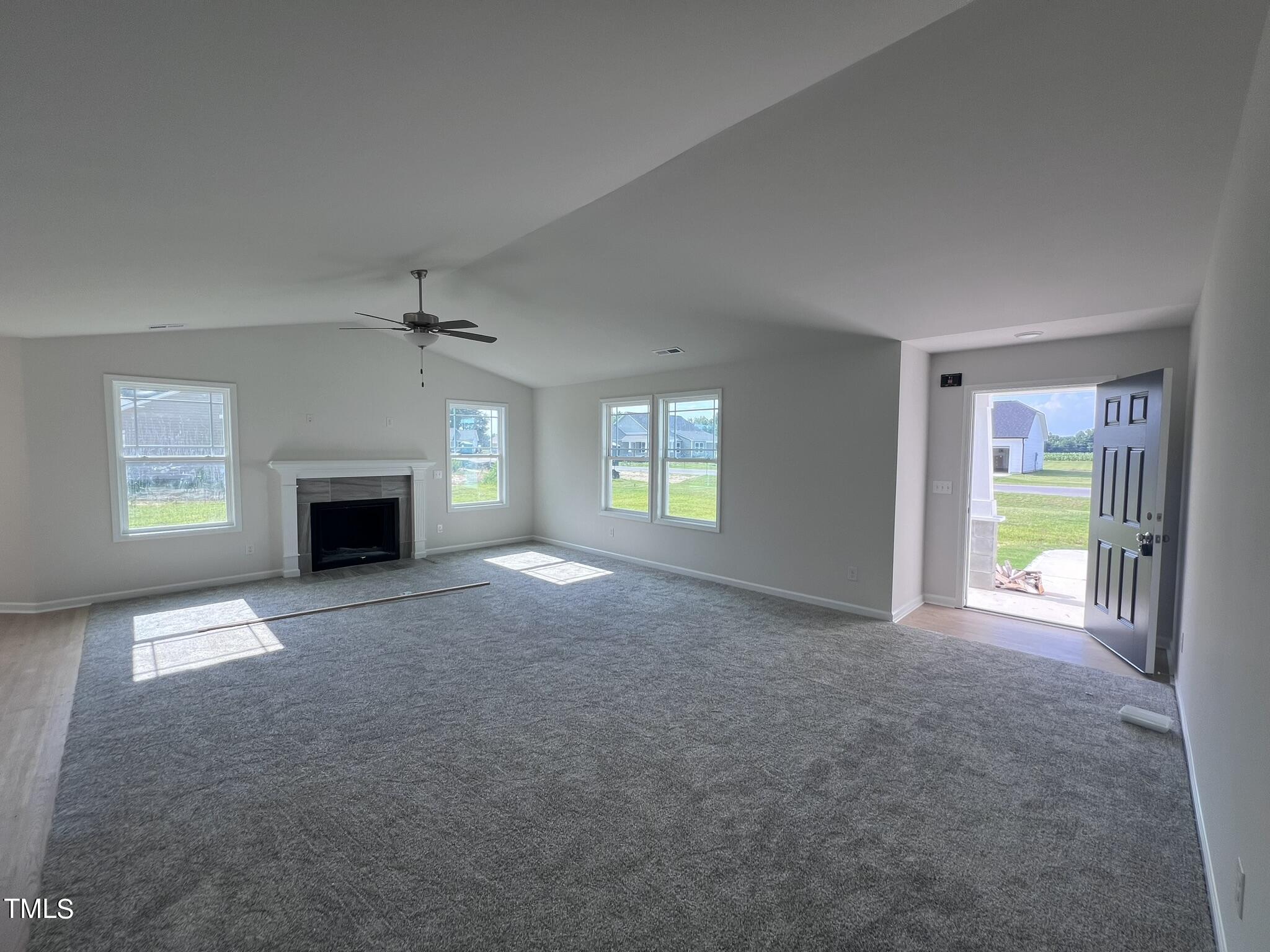 117 Grace Ridge Benson, NC 27504 - Photo 3 of 17 IMG_1677