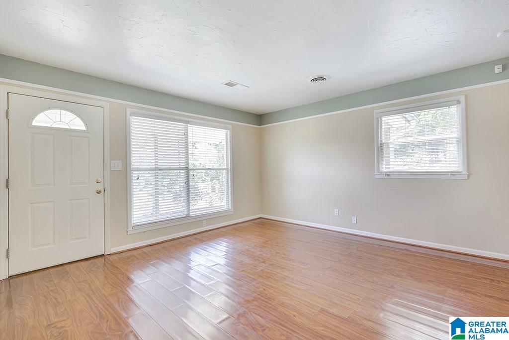 2180 Chapel Hill Road Birmingham, AL 35216 - Photo 5 of 30