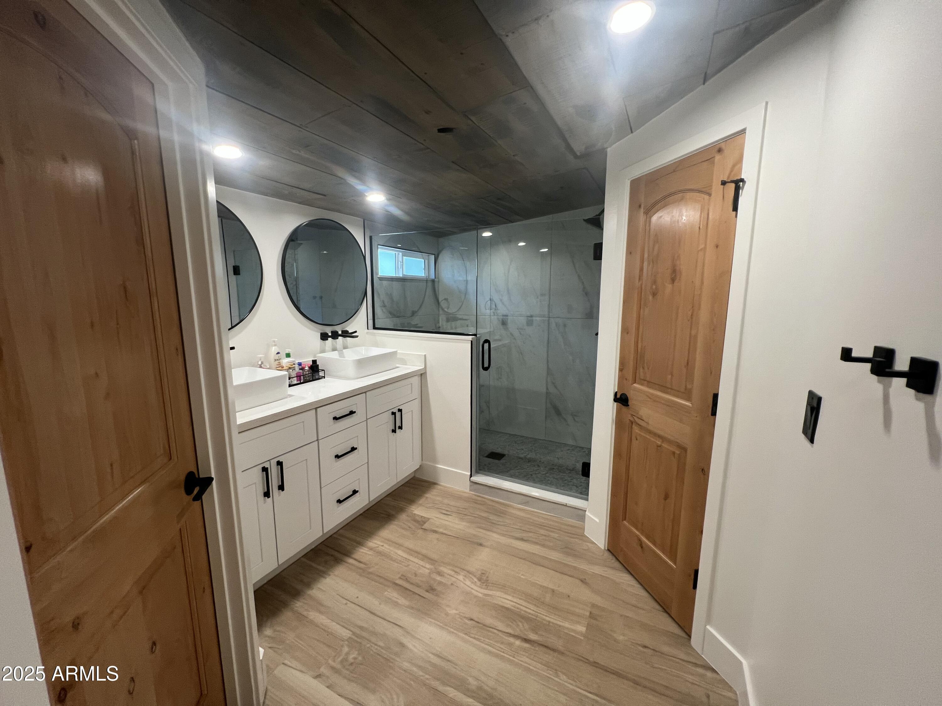 3851 Bloody Basin Road Pine, AZ 85544 - Photo 9 of 35 Primary Bath