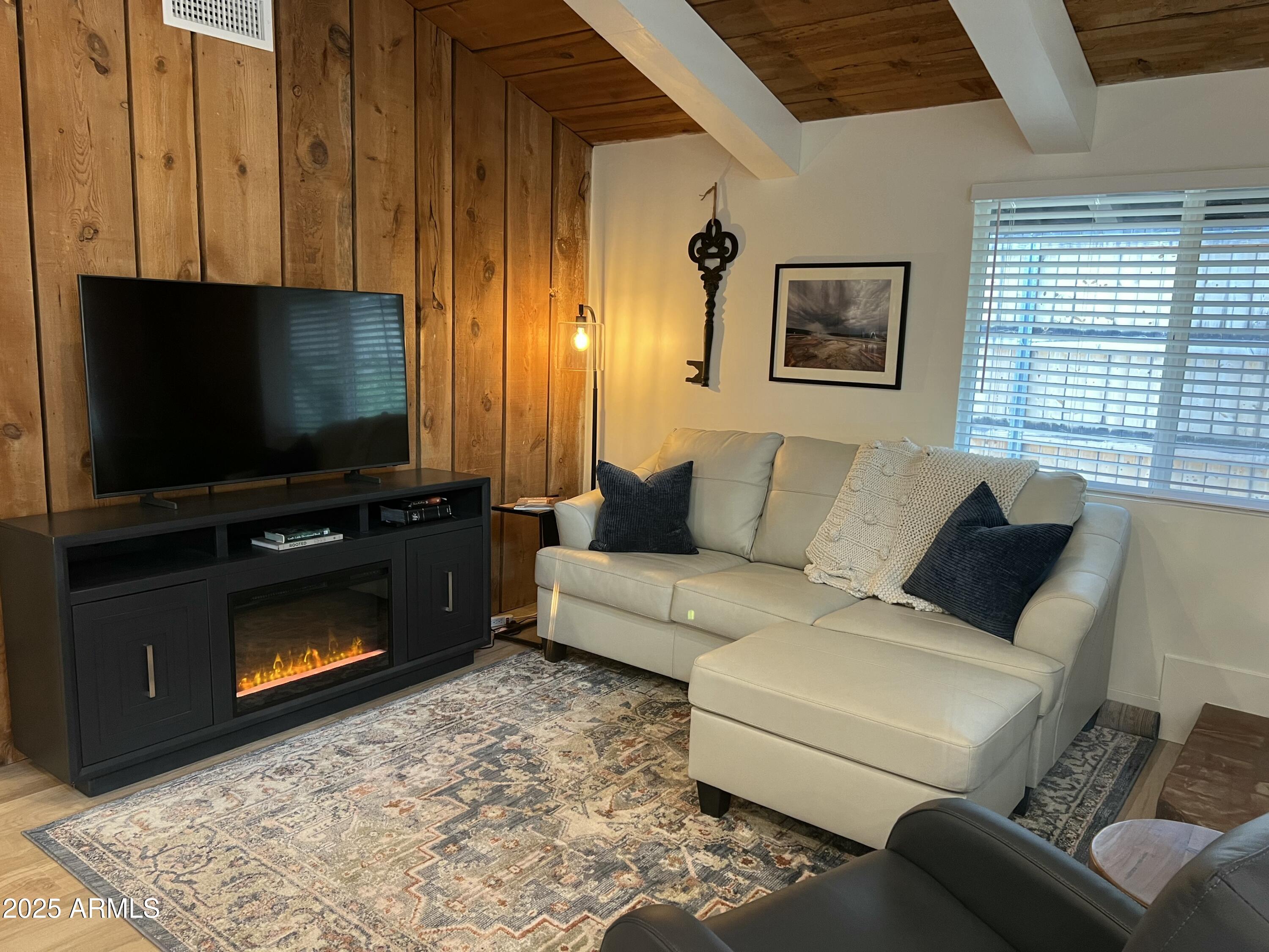 3851 Bloody Basin Road Pine, AZ 85544 - Photo 10 of 35 Cutest cabin in Pine